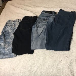 Bundle of forever 21 jeans & Rue 21